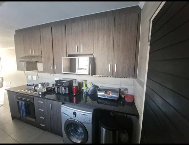 3 BEDROOM SIMPLEX FOR SALE IN AMBERFIELD VALLEY